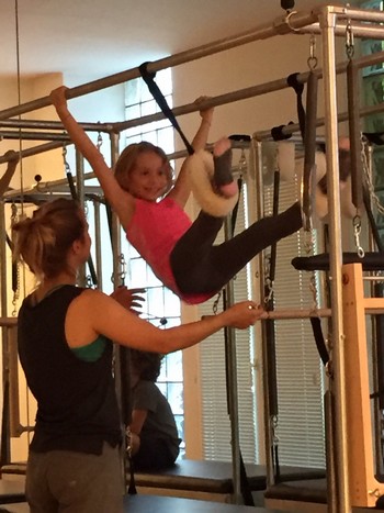 Domi et Laura 4 formation pilates enfant - mb studio pilates